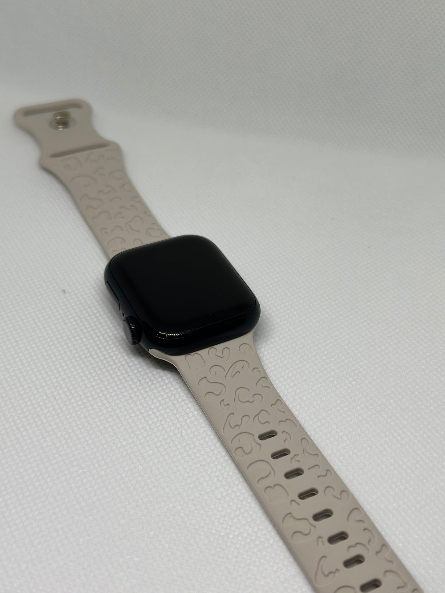 Leopardi Silikoninen Apple Watch ranneke - Beige - 38|40|41mm 42|44|45|49mm Ranneke